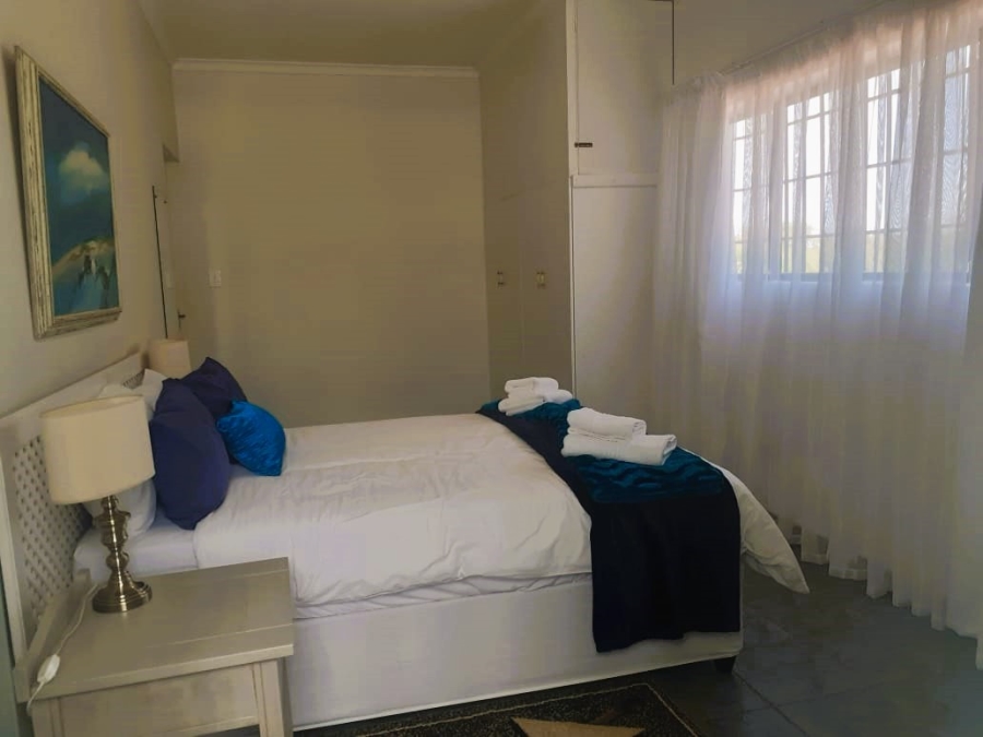 To Let 4 Bedroom Property for Rent in Country Club Western Cape